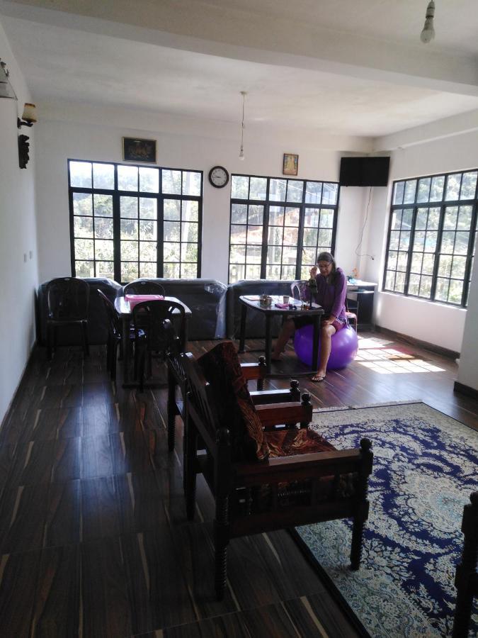 Akiko Rest Hotel นูวาราเอลิยา ภายนอก รูปภาพ