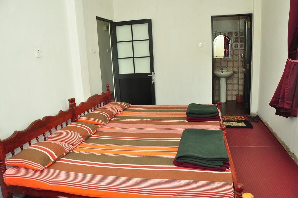 Akiko Rest Hotel นูวาราเอลิยา ภายนอก รูปภาพ
